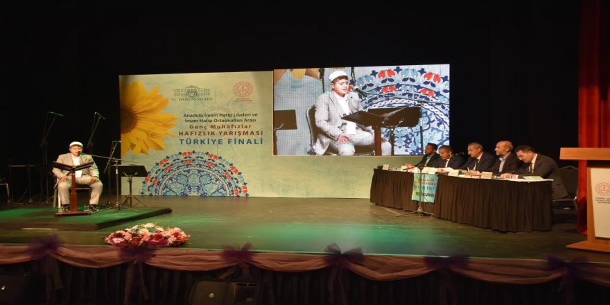 Genç Muhafızlar Hafızlık Yarışması Türkiye Finali Çorlu'da gerçekleştirildi