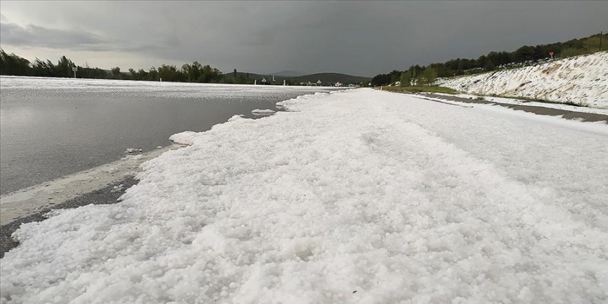 Konya'da dolu etkili oldu