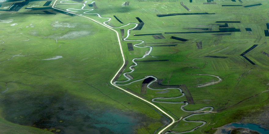 Ardahan'ın menderesleri helikopterden görüntülendi