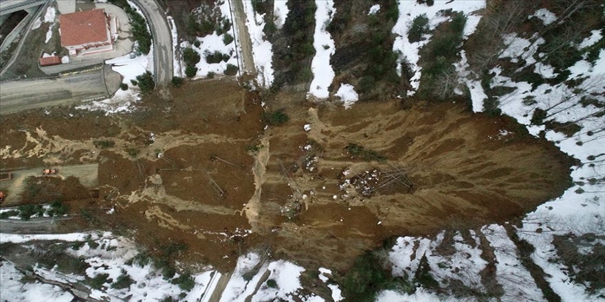 Ani sıcaklık artışı 2 binin üzerinde heyelana neden oldu