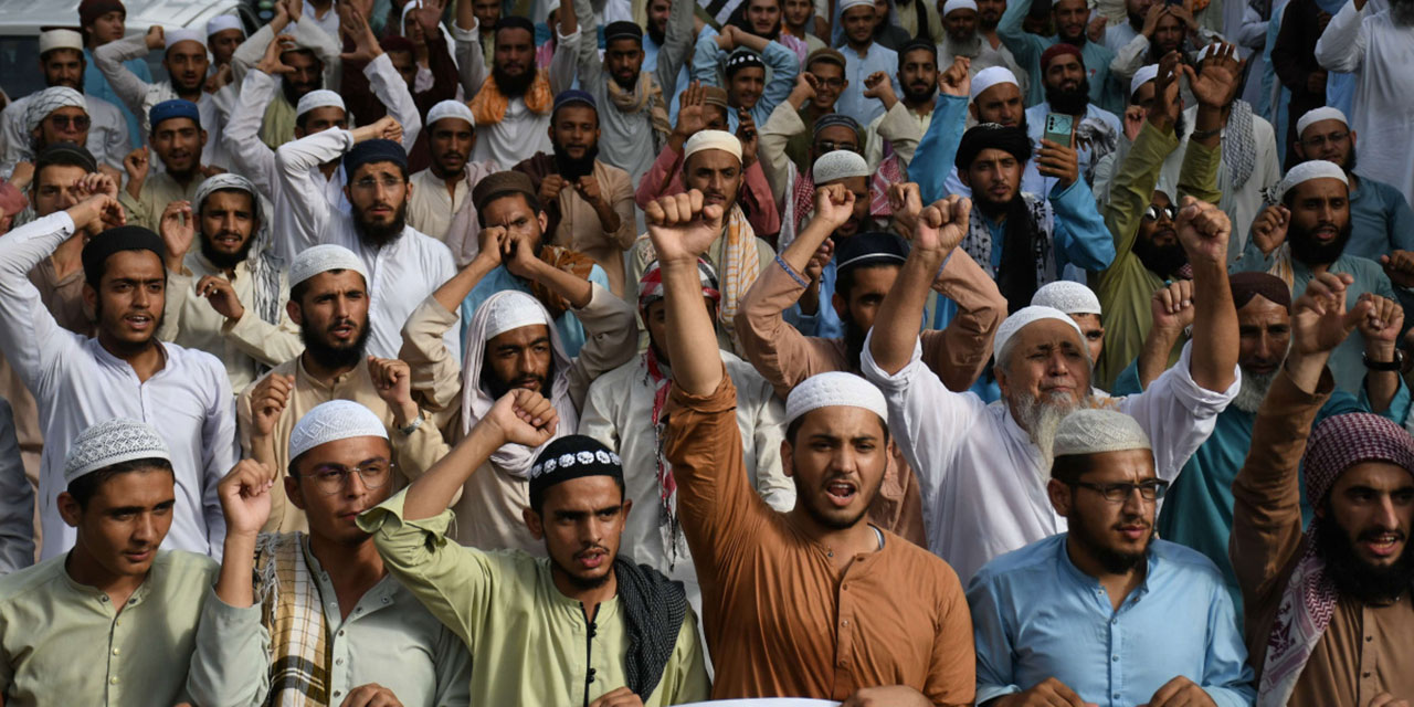 Hz. Muhammed'e (asm) hakaret Pakistanlıları sokağa çıkardı