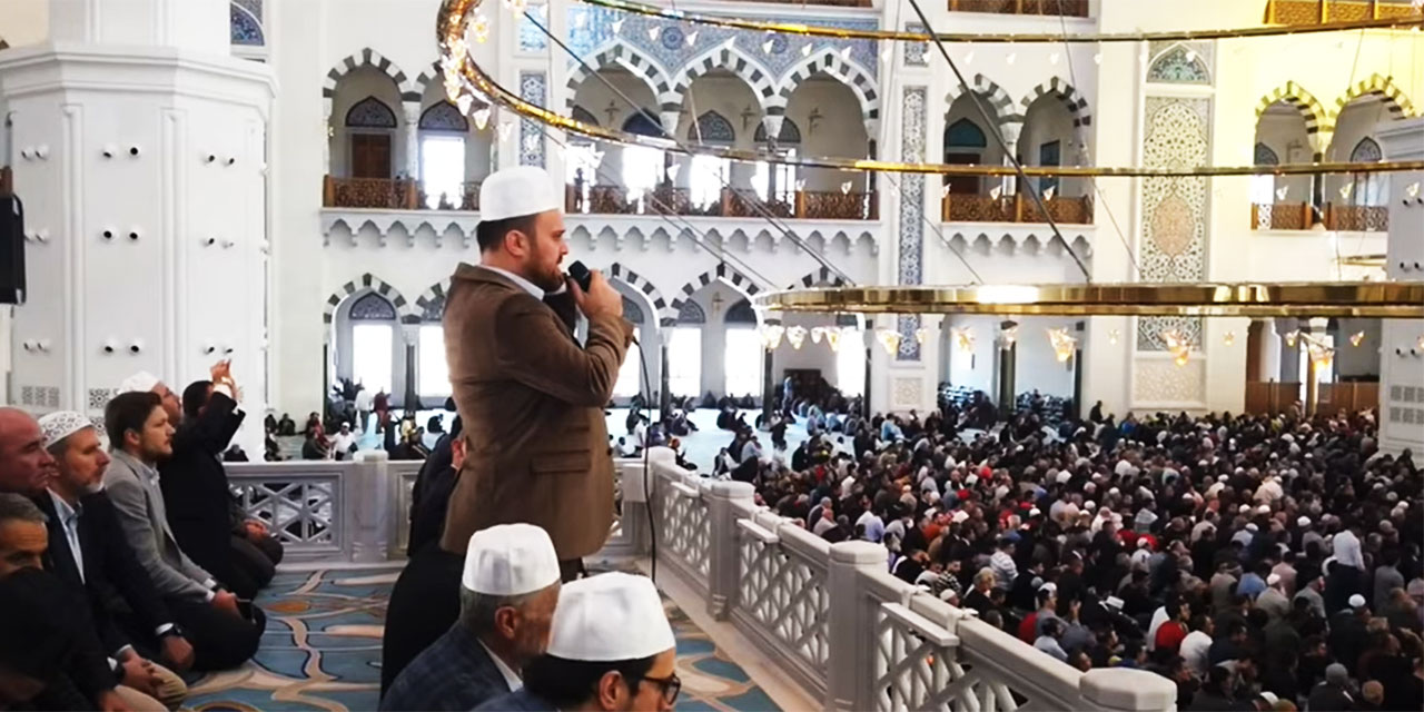 Cuma namazında neden iki ezan okunur? İç ezan ne demektir?