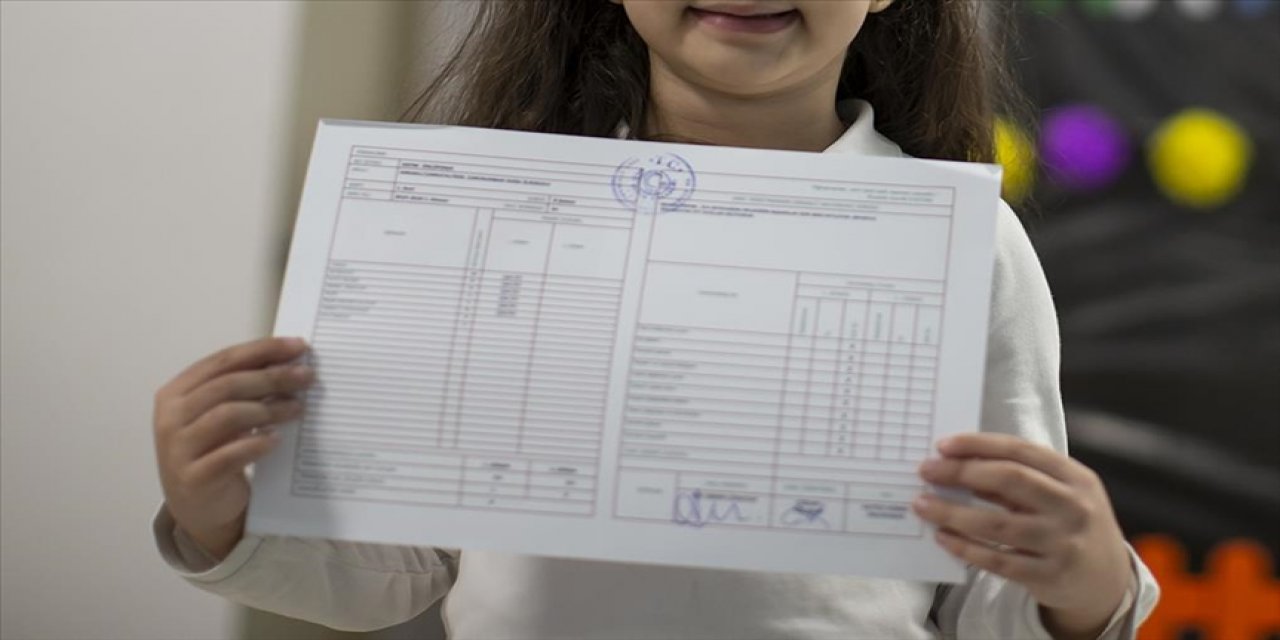 Başarılı ve zayıf karneye doğru yaklaşımda 4 uyarı