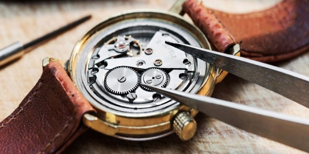 Bediüzzaman: Saati yapmakta san'atkâr bir Haço ve Berham'ın reyi mûteberdir