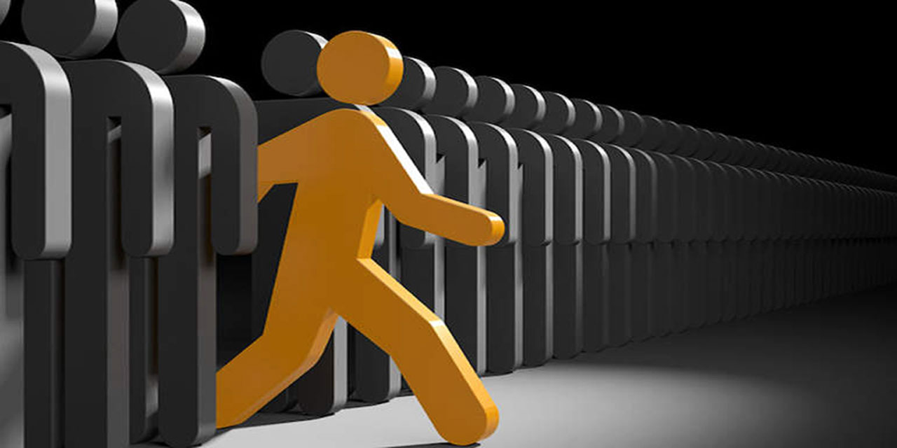 Bediüzzaman: Başkasına itimat etmeyen nefsiyle teşebbüs eder