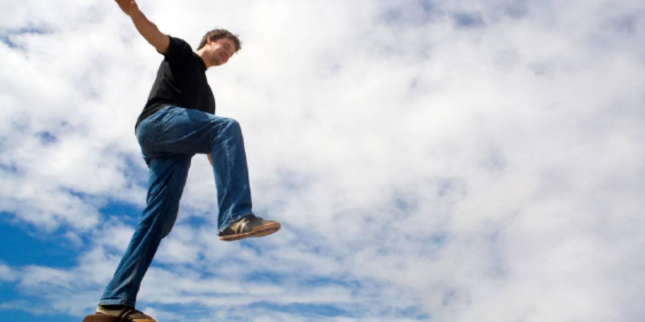 10 saniye tek ayak üzerinde duramamak sağlık sorunlarının habercisi olabilir