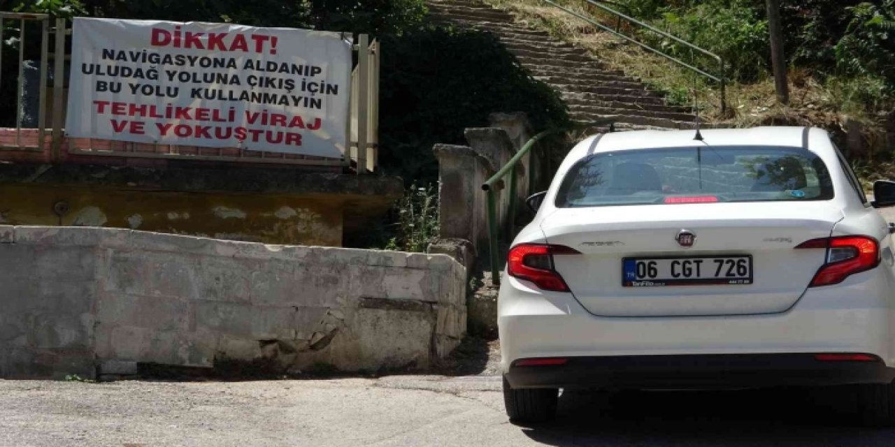 Uludağ yolunda navigasyon uçuruma sürüklüyor