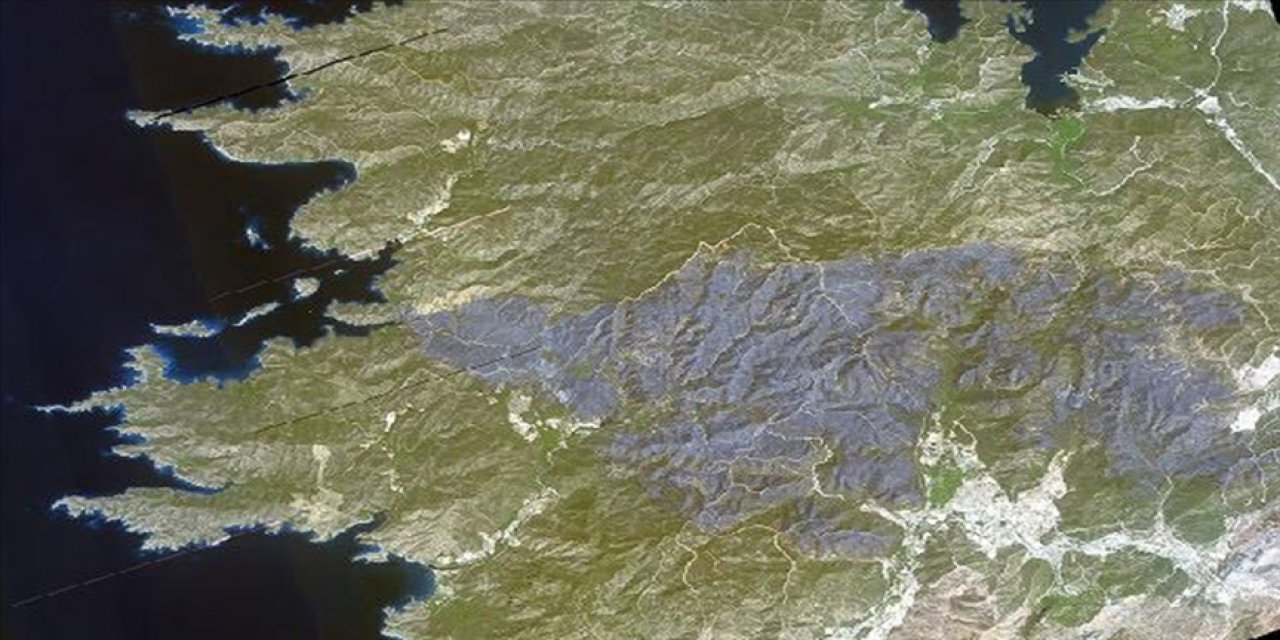 MSB, Marmaris'teki yangında tahrip olan bölgelere ait uydu görüntülerini paylaştı