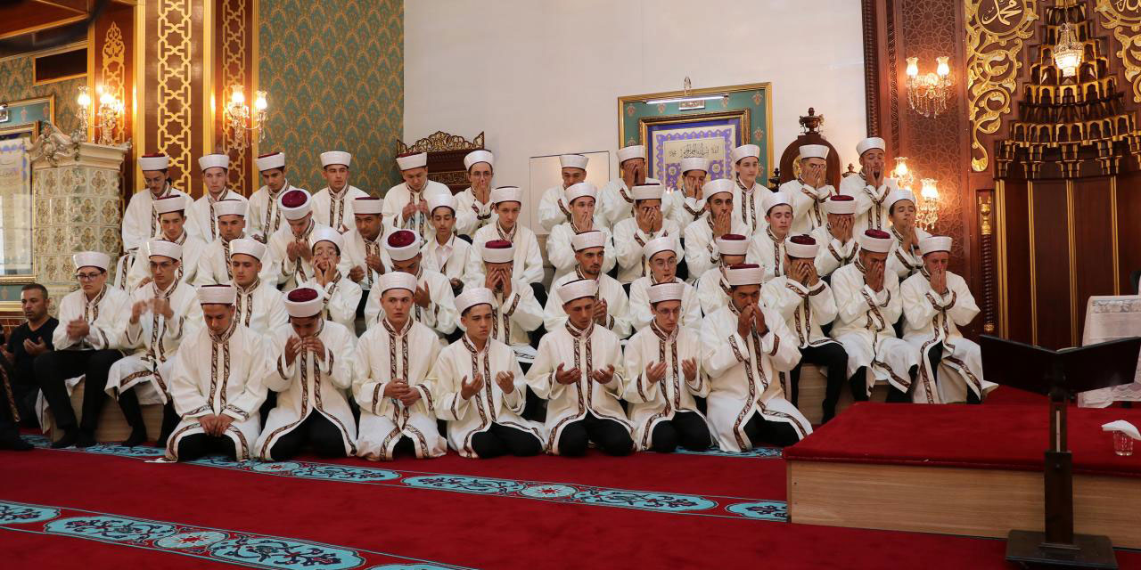 Manisa'da 55 hafız icazetini aldı