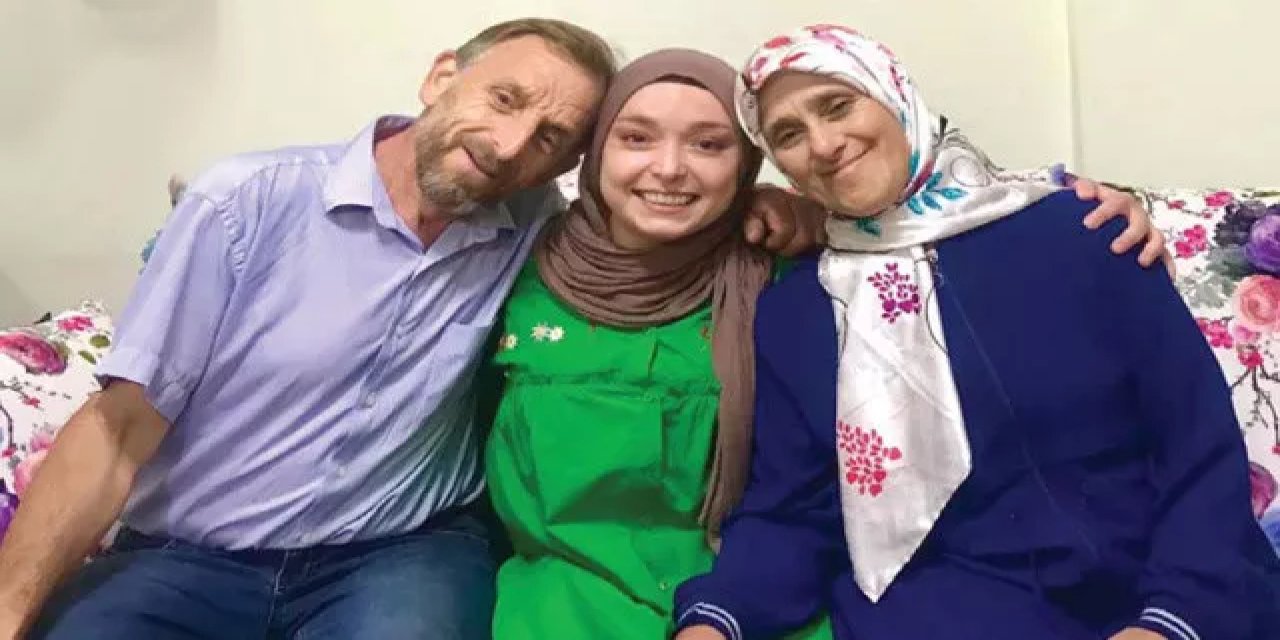 Önce babasının sonra annesinin böbreğini aldı