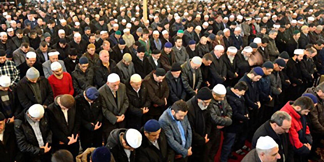 Namaz sırasında çalan telefonu kapatmak namazı bozar mı?