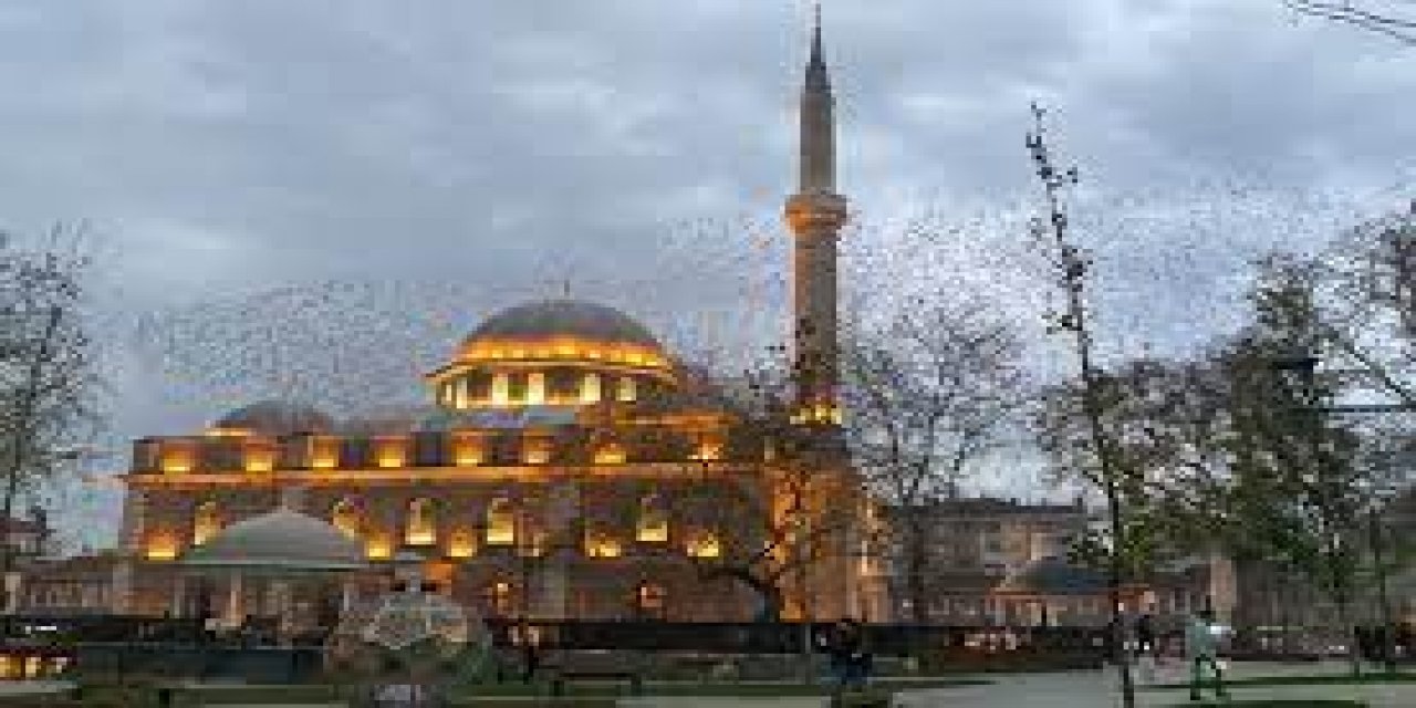 Anız yangınına karşı minareden anonslu önlem