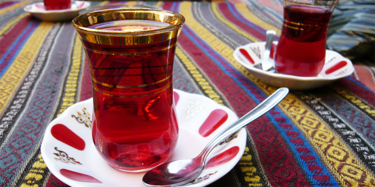 Amerika'dan kırmızı çay içenleri sevindiren haber: Riski düşürüyor