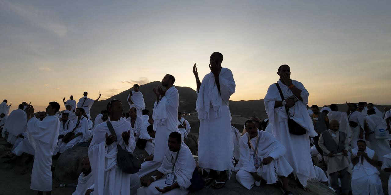 Hac notları: Hacı adayları Arafat'ta, duada