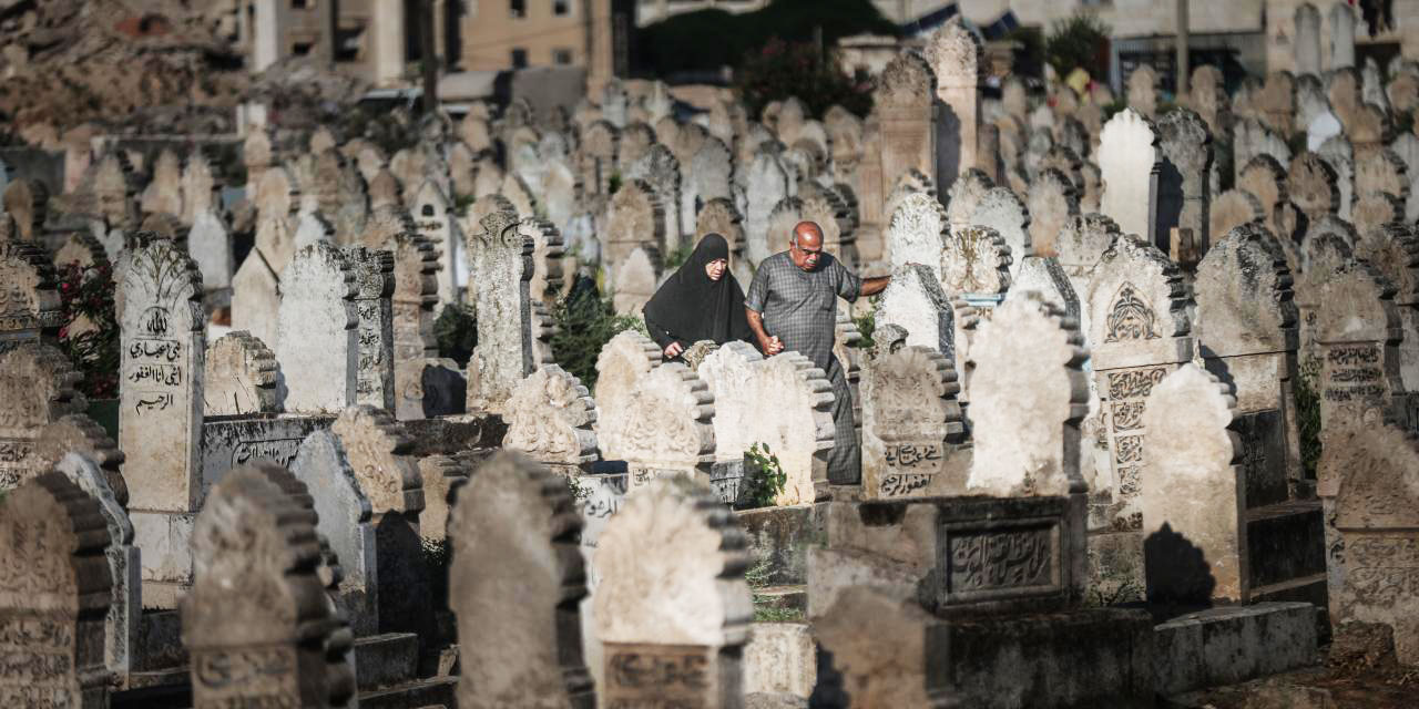 İdlib'de rejimin yerinden ettiği siviller bir bayrama daha evlerinden uzakta girdi