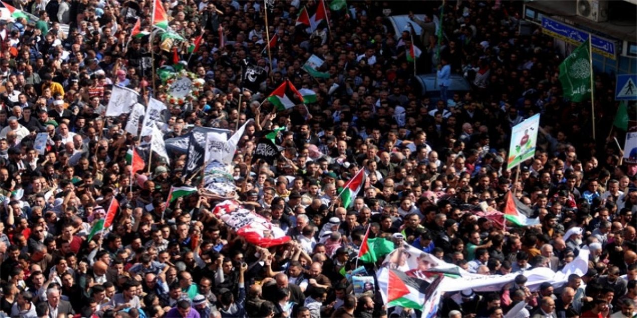 İşgalci İsrail'in cenazesini 7 aydır alıkoyduğu Filistinli son yolculuğuna uğurlandı