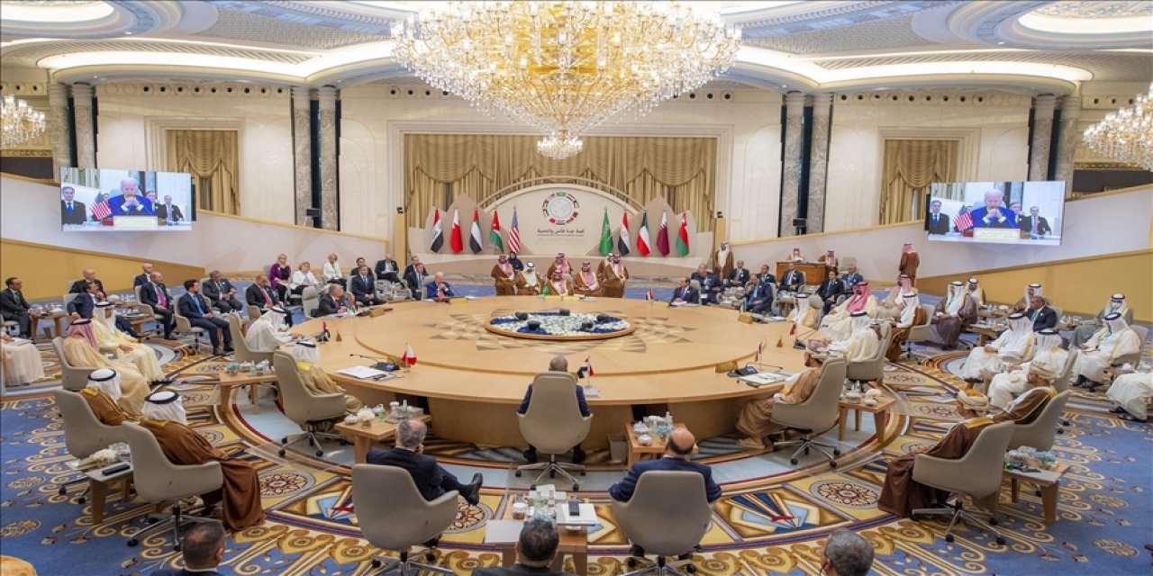 Arap Birliği, Suriye'nin üyeliğini kabul etti