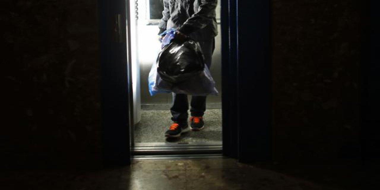 Almanya'da gizli G7 Zirvesi belgeleri çöpte bulundu