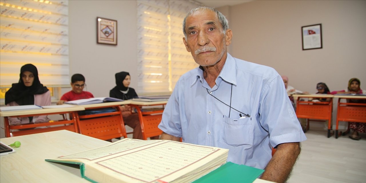 Kur'an kursunun 77 yaşındaki 'öğrenci dedesi'