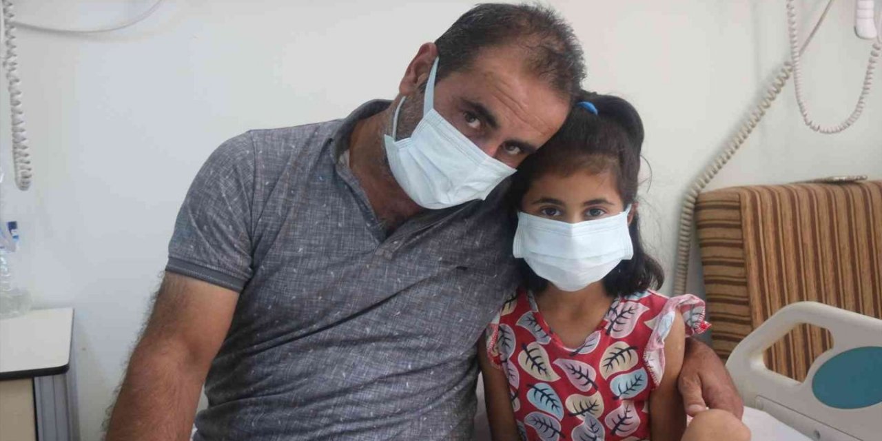 İki böbreği iflas eden kızına böbreğini verdi: Her baba yapar