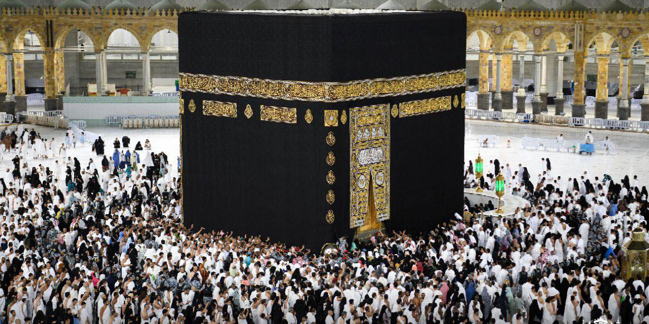 Kabe'nin etrafındaki bariyerler kaldırıldı