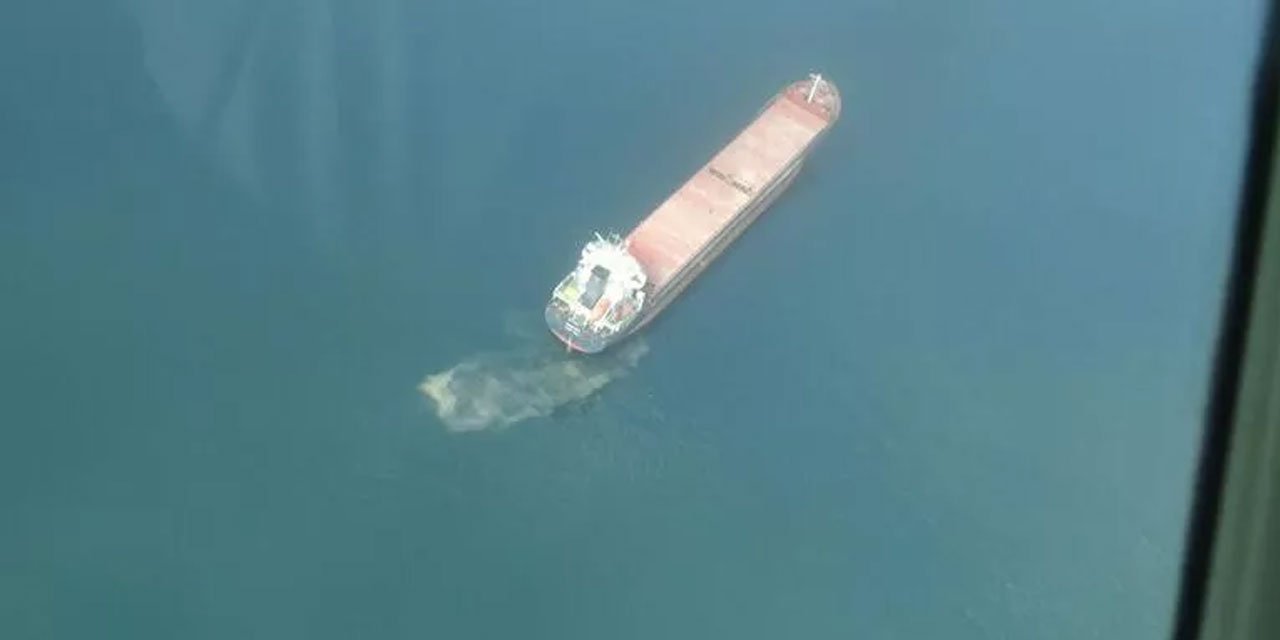 İzmit Körfezi'ni kirleten gemiye 4 milyon 968 bin lira ceza