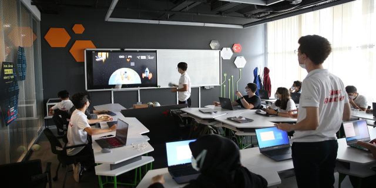 Meslek liselerinden ülke ekonomisine 1 milyar 650 milyon lirayı aşkın katkı sağlandı