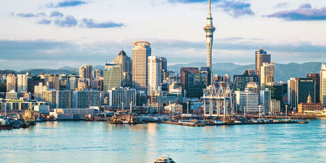 Yeni Zelanda, günde 10 dolar harcayan fakir turist istemiyor