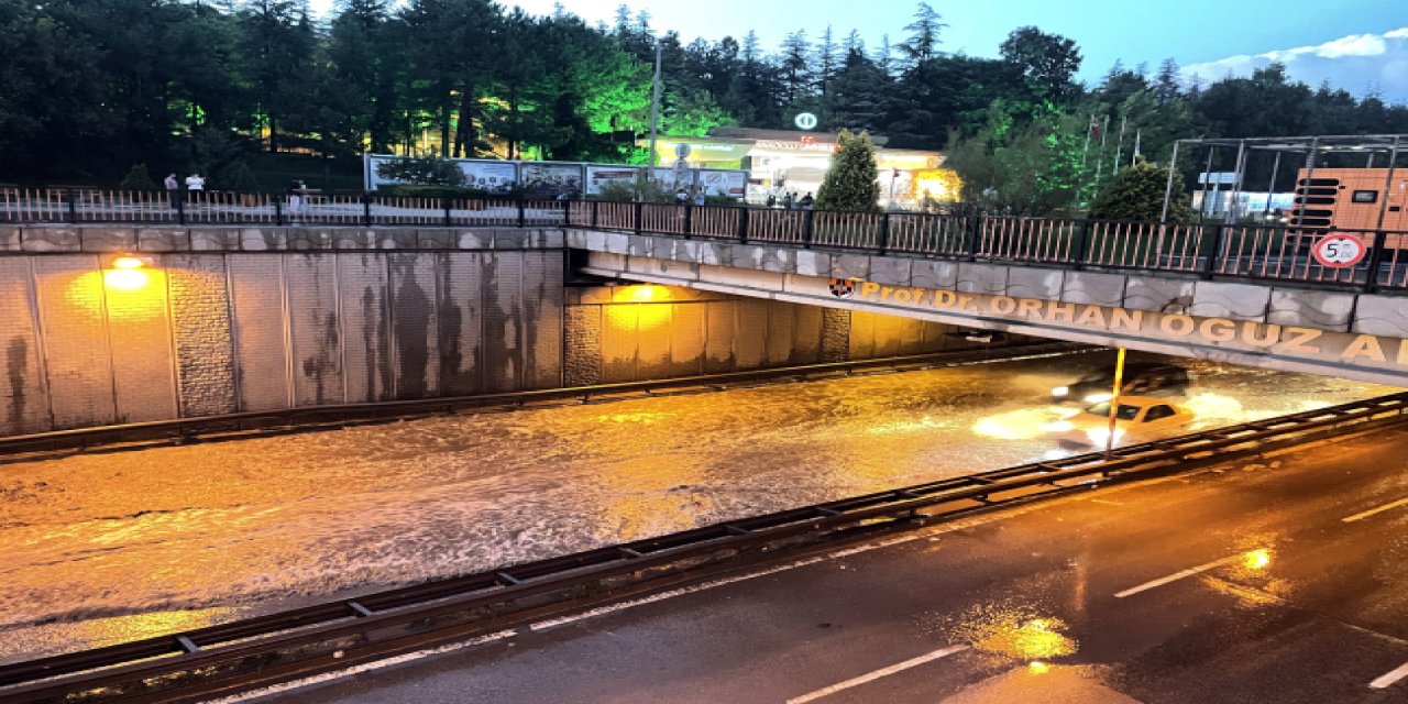 Eskişehir'de sağanak ve dolu etkili oldu