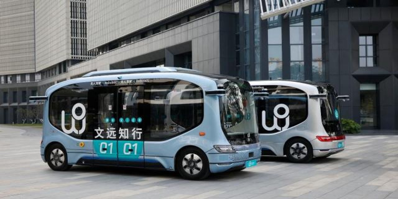 Sürücüsüz otobüsler test sürüşüne başladı