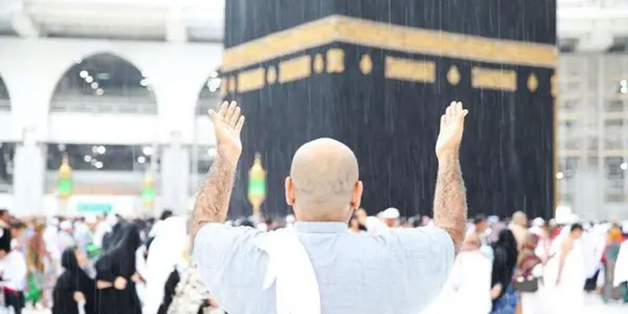 Kabe'de yağmur altında tavaf