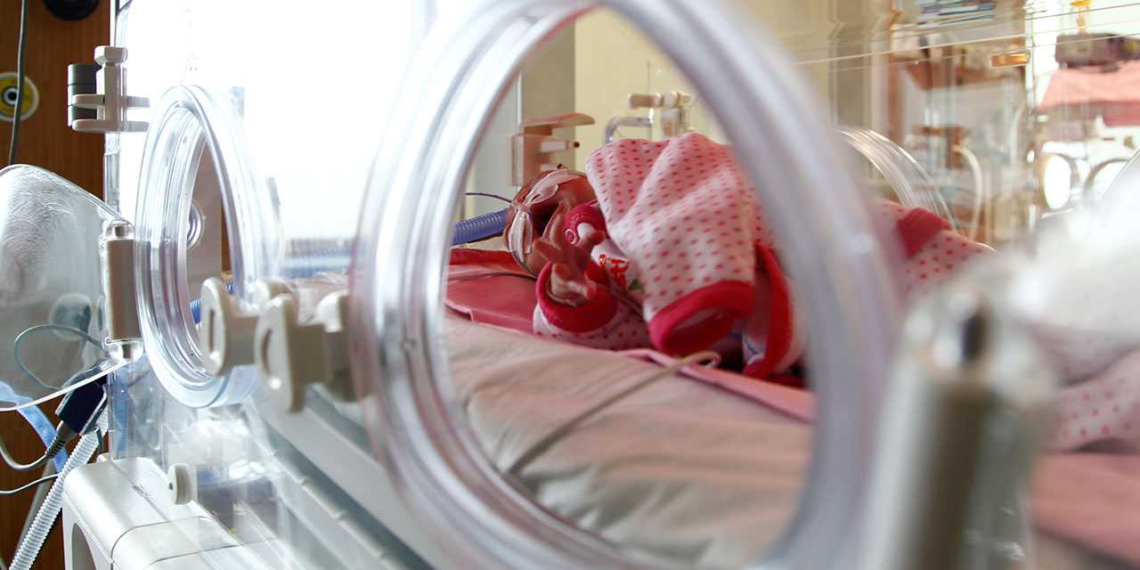 Yalancının mumu erken söndü: Suriyeli bebekler nedeniyle Türk bebeklere kuvöz bulunamadı!