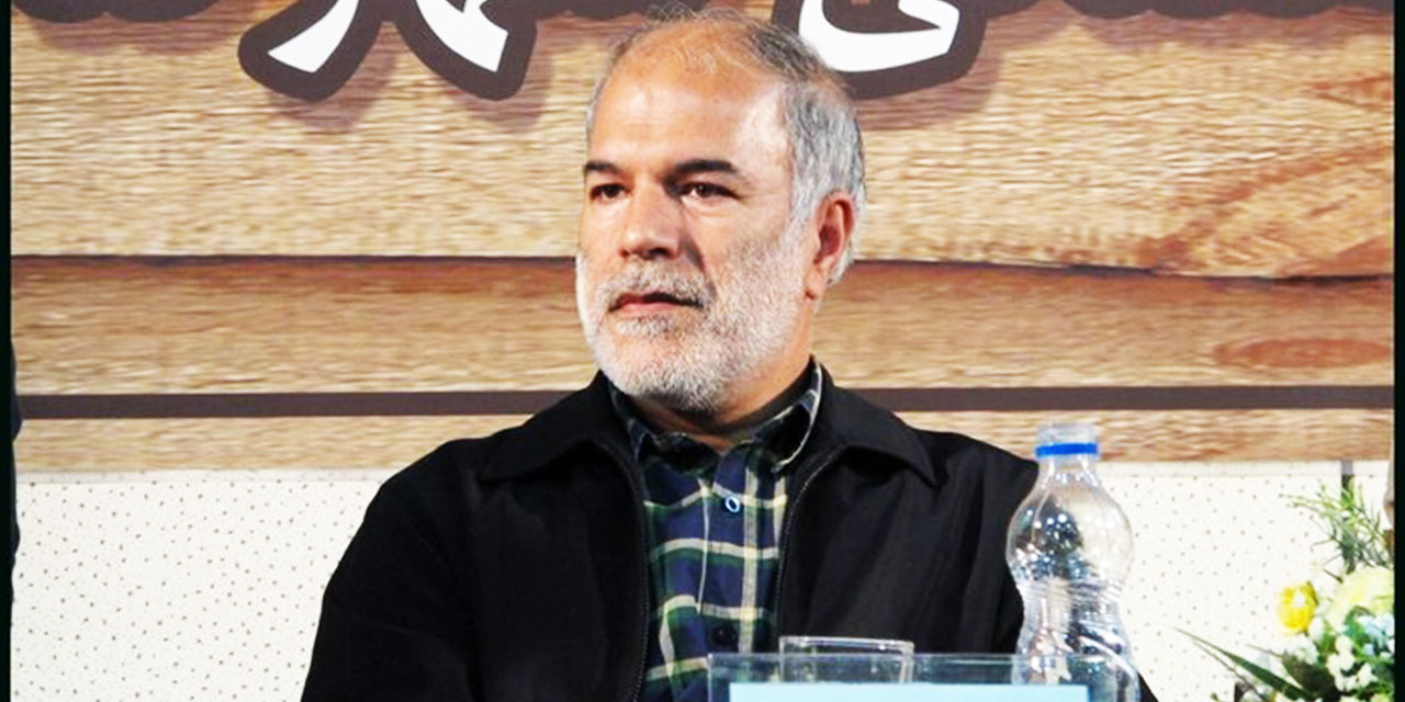 Said Nursi’nin Risale-i Nur külliyatını Farsça'ya tercüme ettim