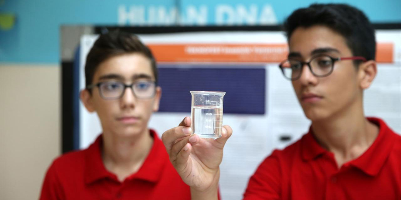 Ortaokul öğrencileri yüzde 50 daha az maliyetle su arıtma filtresi geliştirdi