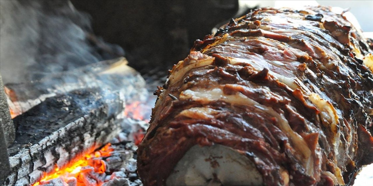 Erzurum ve Artvin'in paylaşamadığı lezzet: "Cağ kebabı"