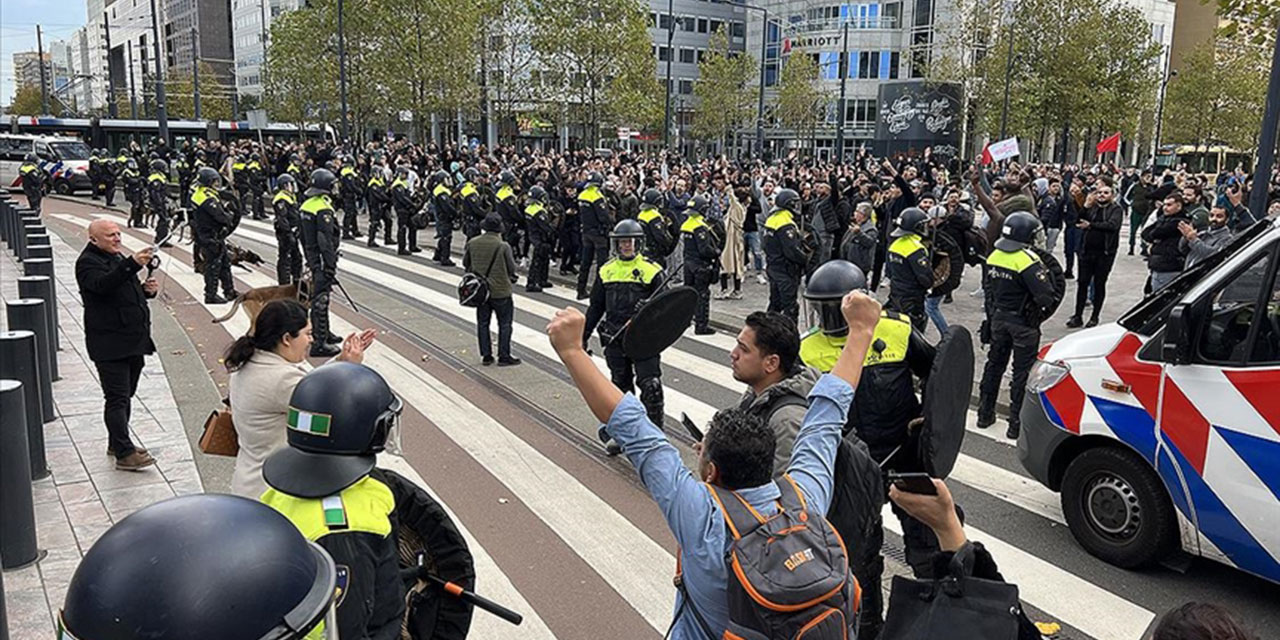Kur'an yakılacak sözü Hollanda Müslümanlarını sokağa döktü
