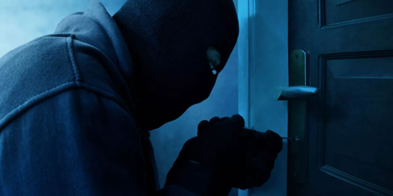 Bediüzzaman: Sizin cezalarınız yalnız vehminizi müteessir eder, çünkü biriniz hırsızlığa niyet ettiği vakit