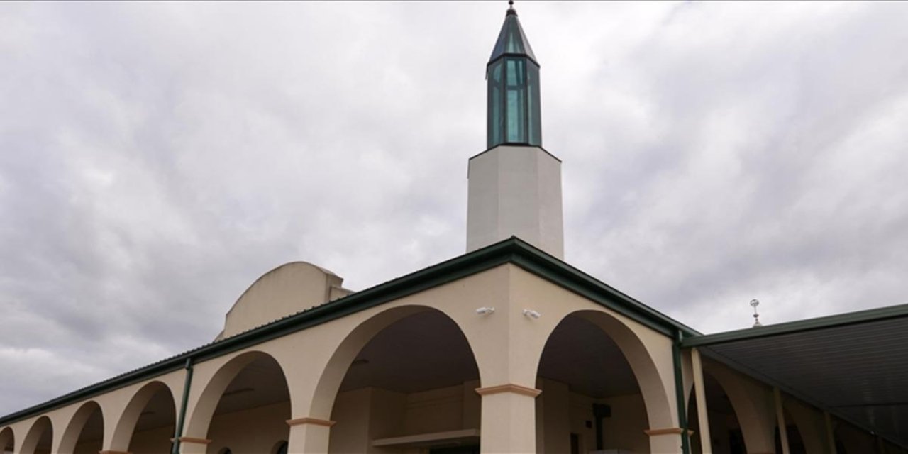 Böyle çirkin bir saldırı farklı bir dinin mabedine yapılsa tüm dünya ayağa kalkardı