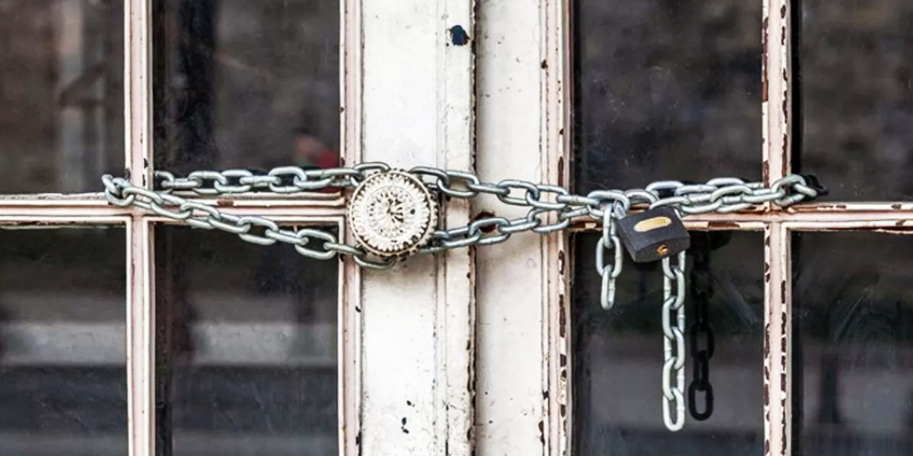 Fransa'da 2 Kur'an kursu kapatıldı