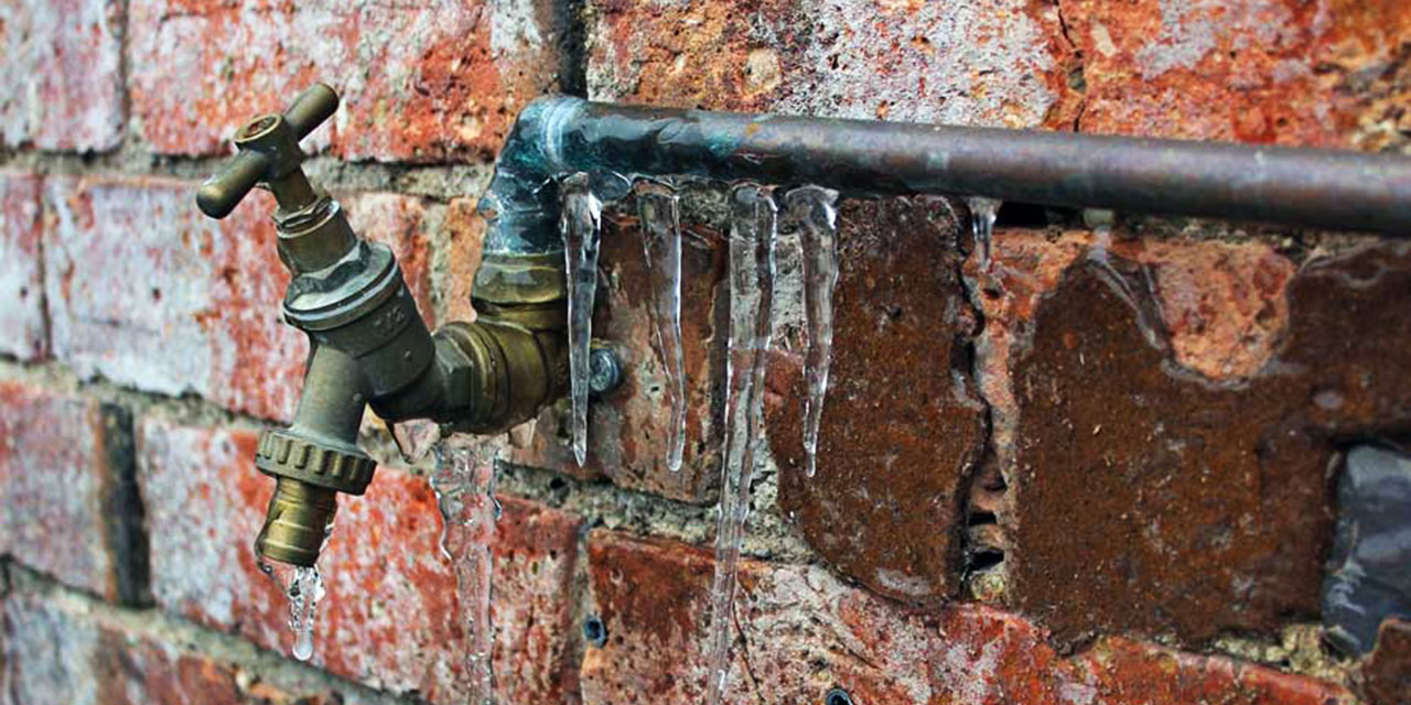 Bediüzzaman: Bir avuç su, 'fazla yer tutacağım' der, sözünün doğruluğu demiri parçalar