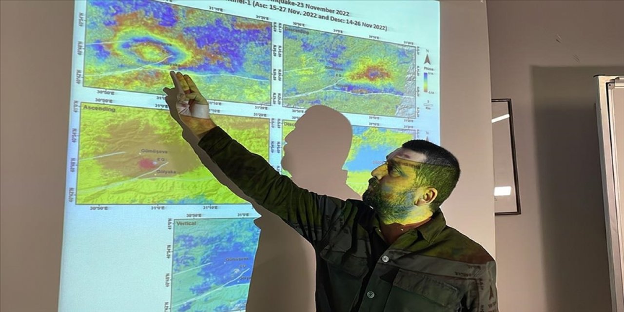 Depremin ardından Düzce'nin doğusu ile batısının 20 santimetre uzaklaştığı belirlendi