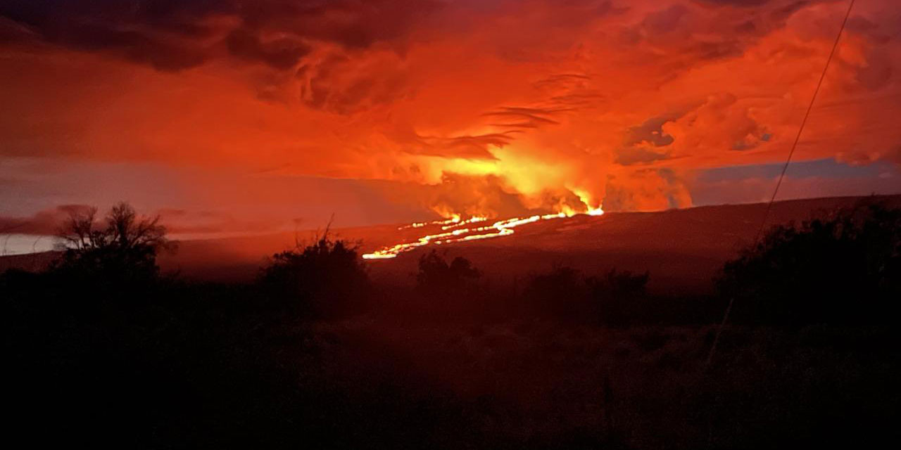 Dünyanın en büyük aktif yanardağı Mauna Loa 38 yıl sonra harekete geçti