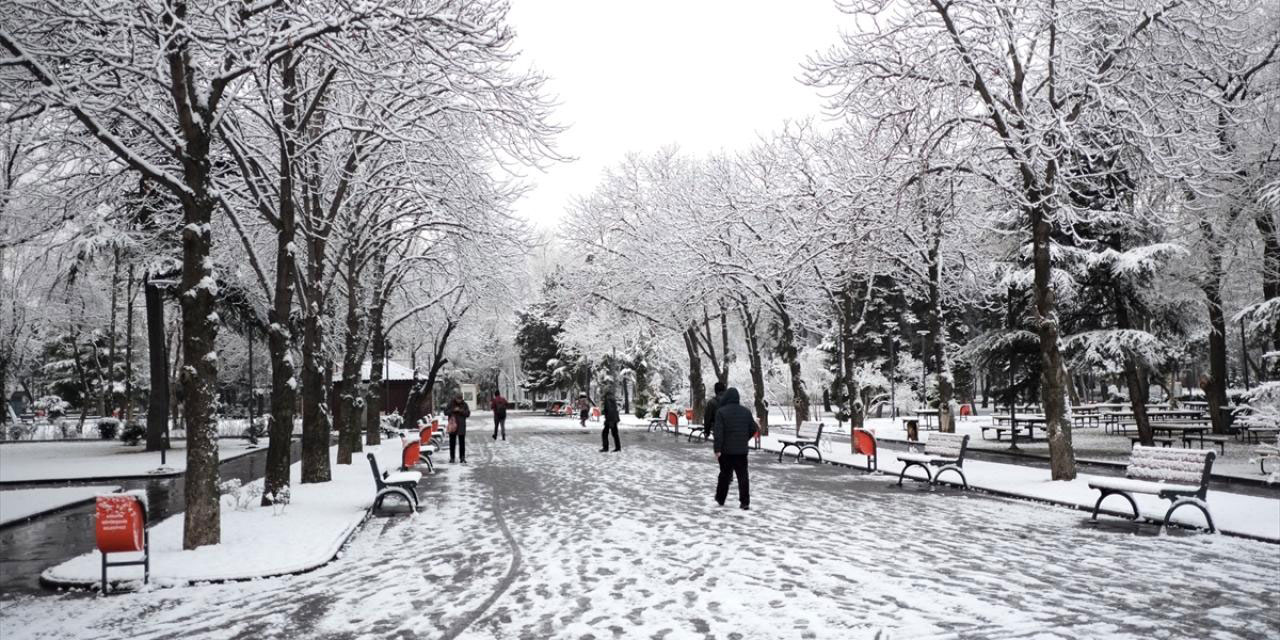 Pazar günü sıcaklıklar 10 derece düşüyor, beyaz rahmet geliyor