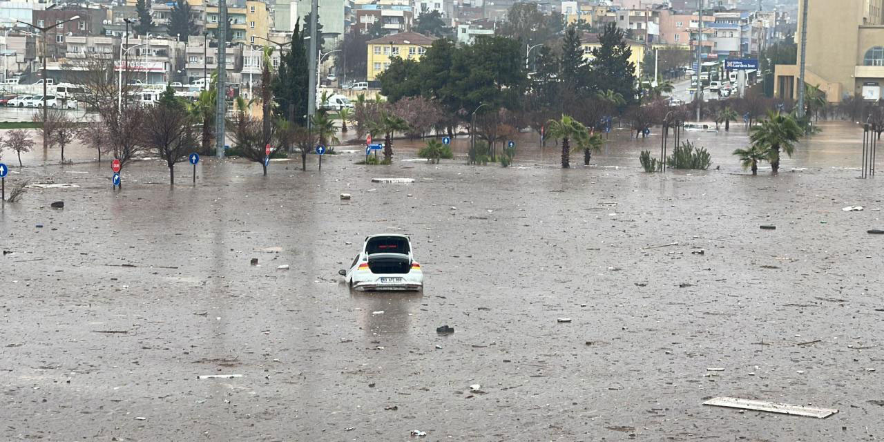 AFAD: Adıyaman ve Şanlıurfa'daki su baskınları nedeniyle 10 kişi vefat etti