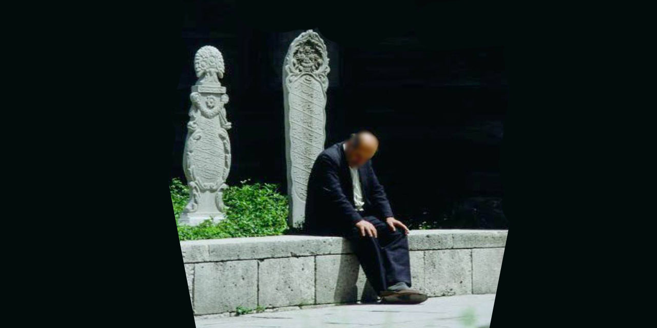 Siz, dâr-ı dünyada bulununuz ki, göndereceğiniz dua ve hediyenizle bu talebeniz şâd olsun