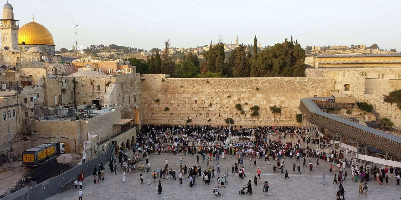 İsrail Oğullarının/Yahudilerin sonunu haber veren iki ayet ve hadis-i şerif
