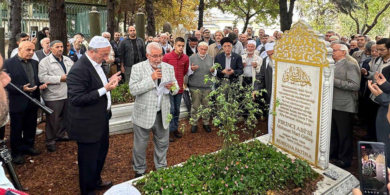 Mehmed Fırıncı Ağabey, kabri başında dualarla yâd edildi