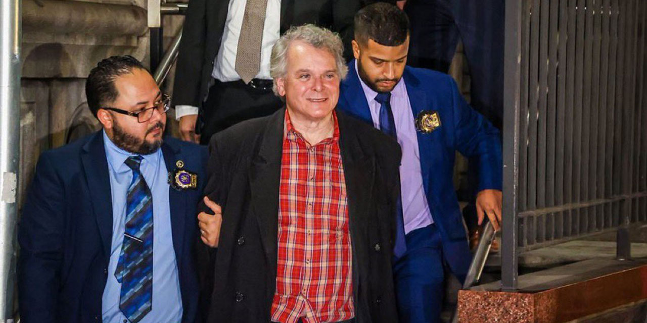 ABD'de Müslüman karşıtı sözlerle gündeme gelen eski Dışişleri çalışanı gözaltına alındı