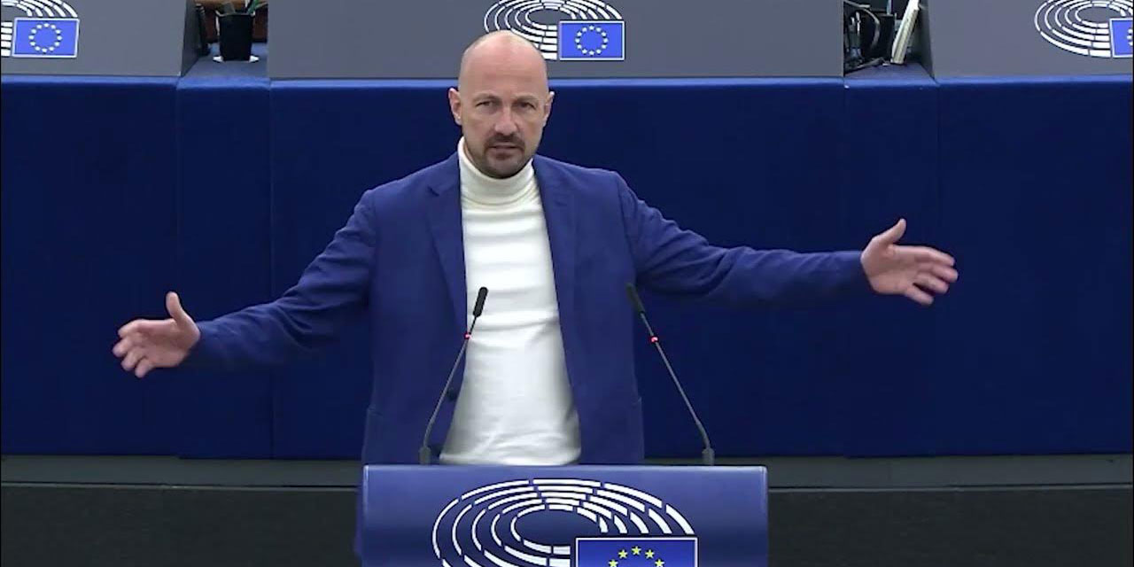 AP milletvekili Botenga'dan AB'ye: Gazze'de olan Ukrayna'da olurken soykırım diyordunuz