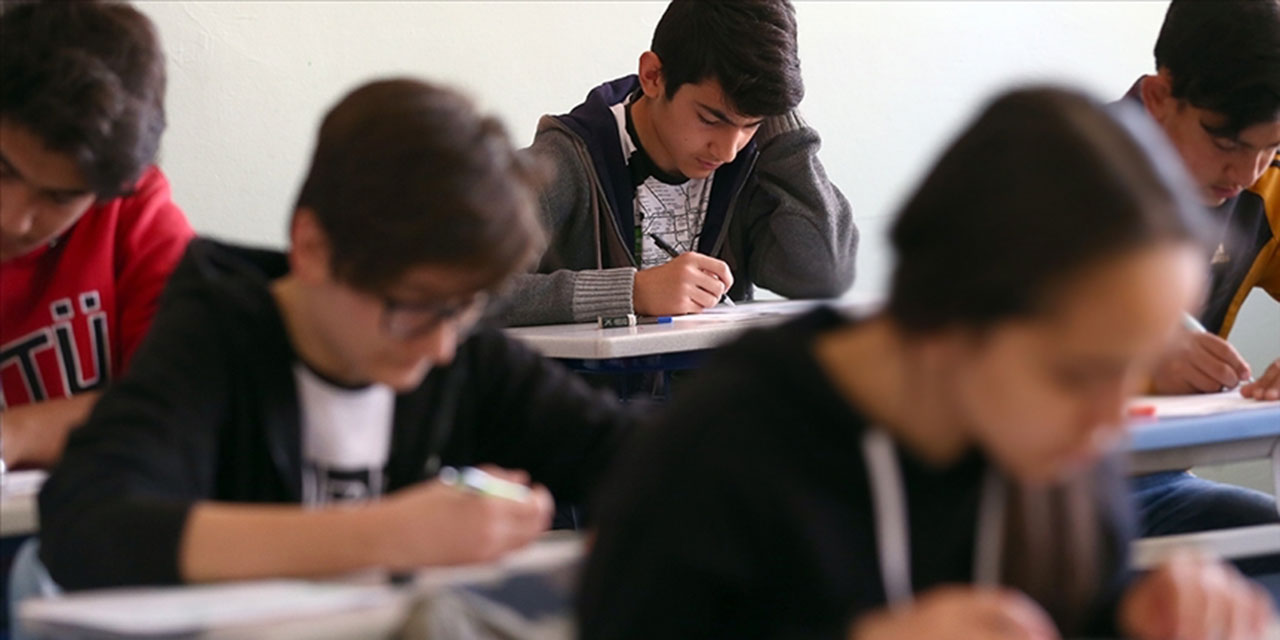 Ülke genelinde ortaokul ve liselerde ilk kez uygulanacak "ortak yazılı sınavlar" başlıyor